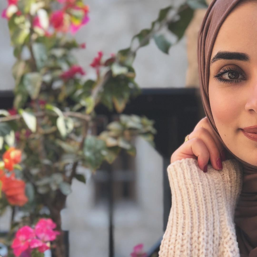 Türbanlı Escort Gözde